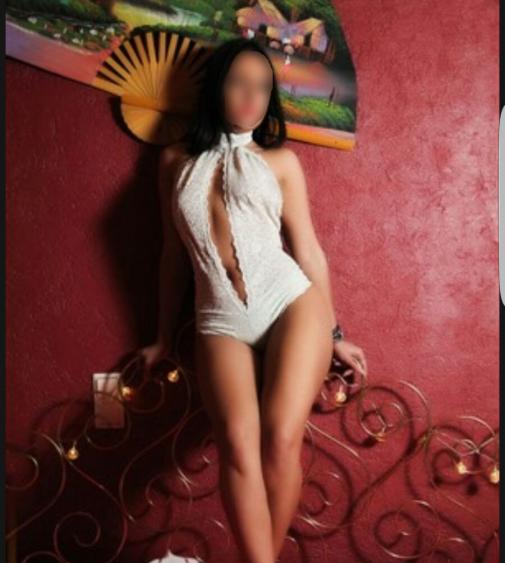 ALICE aus Rumänien - . Mit meinen heißen Lippen kann ich vieles anstellen. Hättest du nicht Lust mich zum Höhepunkt zu bringen. Dann beobachte mich zuerst Anonym auf der Bühne und rufe mich danach ins Zimmer! 1