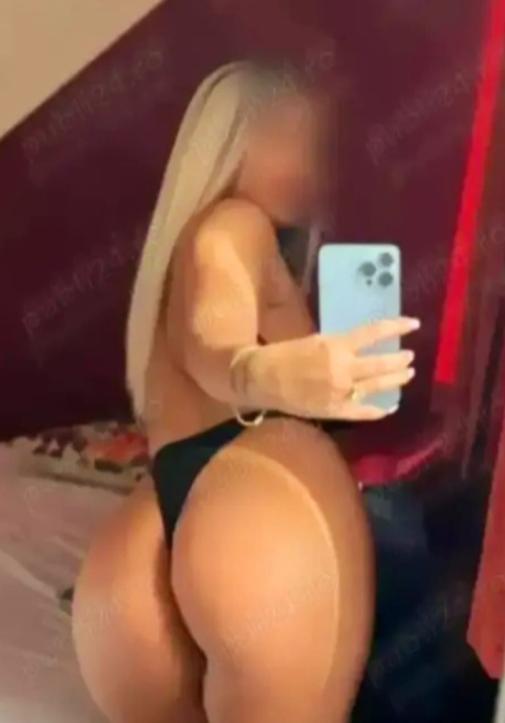 KASANDRA  aus Rumänien - Diese Schönheit entführt Sie in eine Welt voller Leidenschaft. Süße Frau mit vielen Vorzügen. Folge mir ins Land der Erotik. Dann beobachte mich zuerst Anonym auf der Bühne und rufe mich danach ins Zimmer! 1