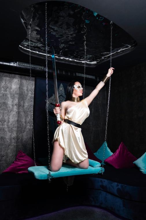 STEFANIA aus Rumänien - . Ich liebe hemmungslosen Sex. Ich träume von einem harten Schwanz. Dann beobachte mich zuerst Anonym auf der Bühne und rufe mich danach ins Zimmer! 0